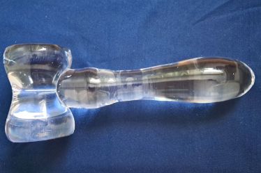 20 april 1974 GLASKLUBBAN G&aring;va av Sverigeunionen och d&aring;varande unionspresident Margareta G&ouml;the Dalgren, V&auml;xj&ouml; Glasriket.